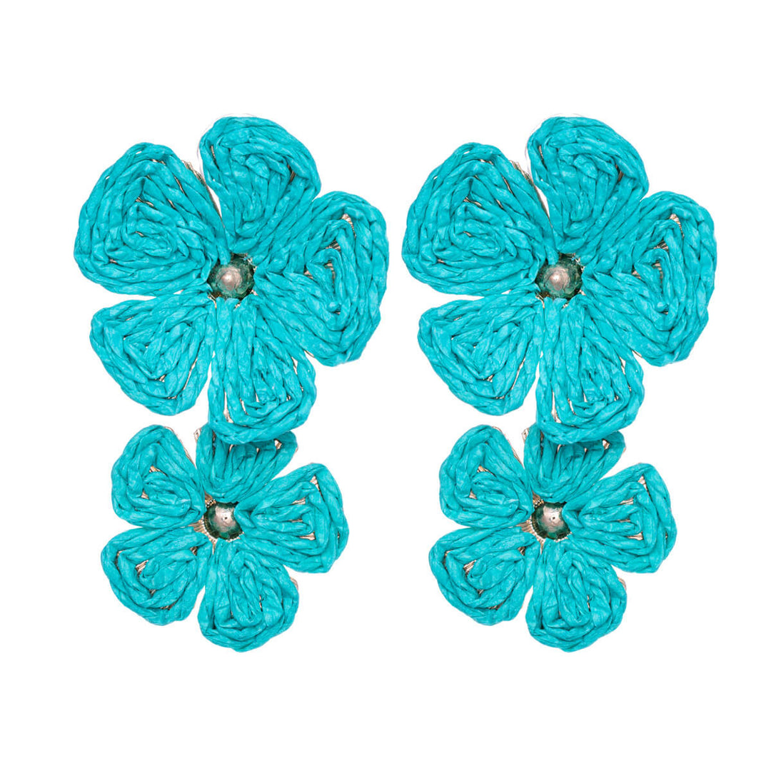 Flower earrings decorated with paper