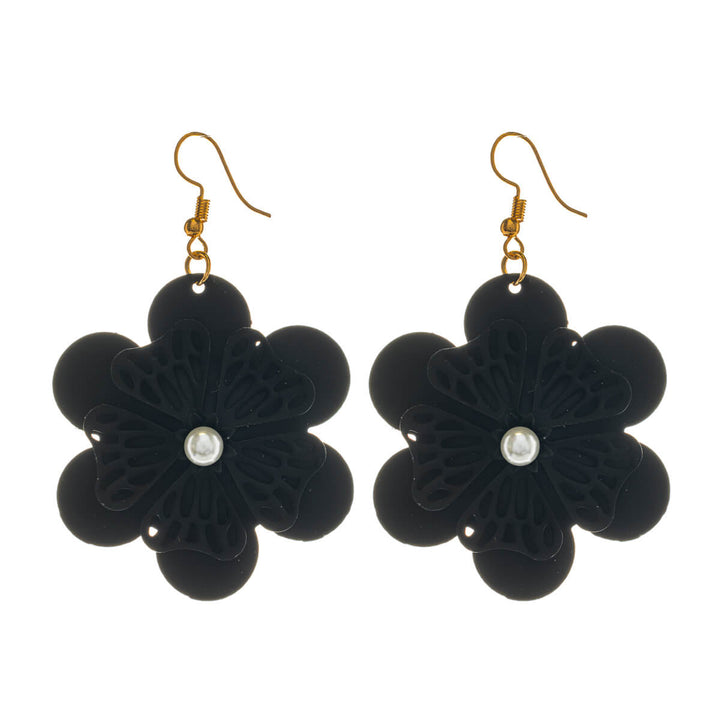 Hanging flower earrings with pearl