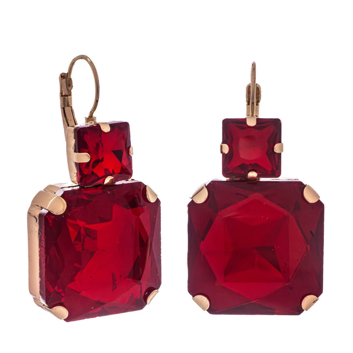 Dangling party earrings with square stones