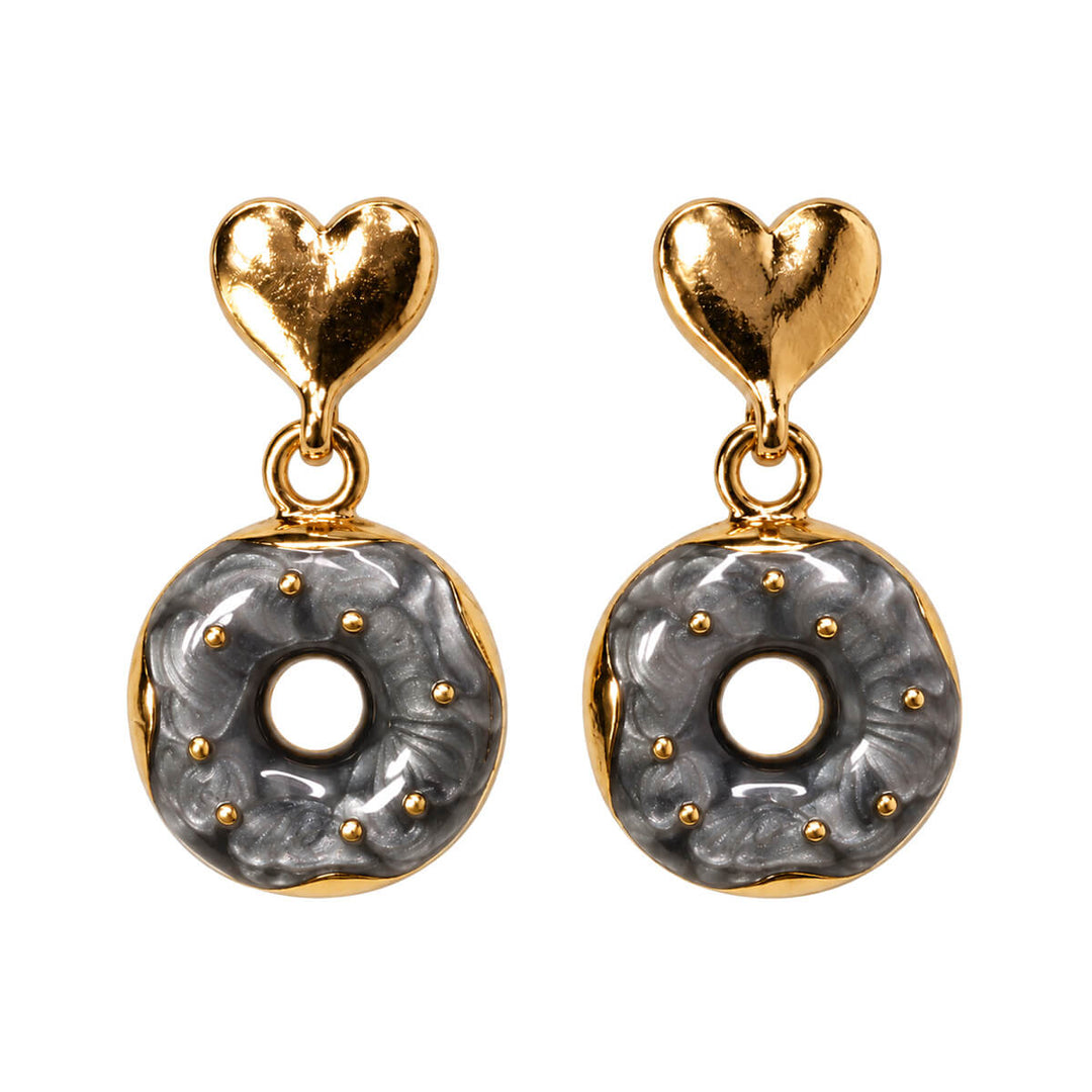 Dangling donut earrings with a heart