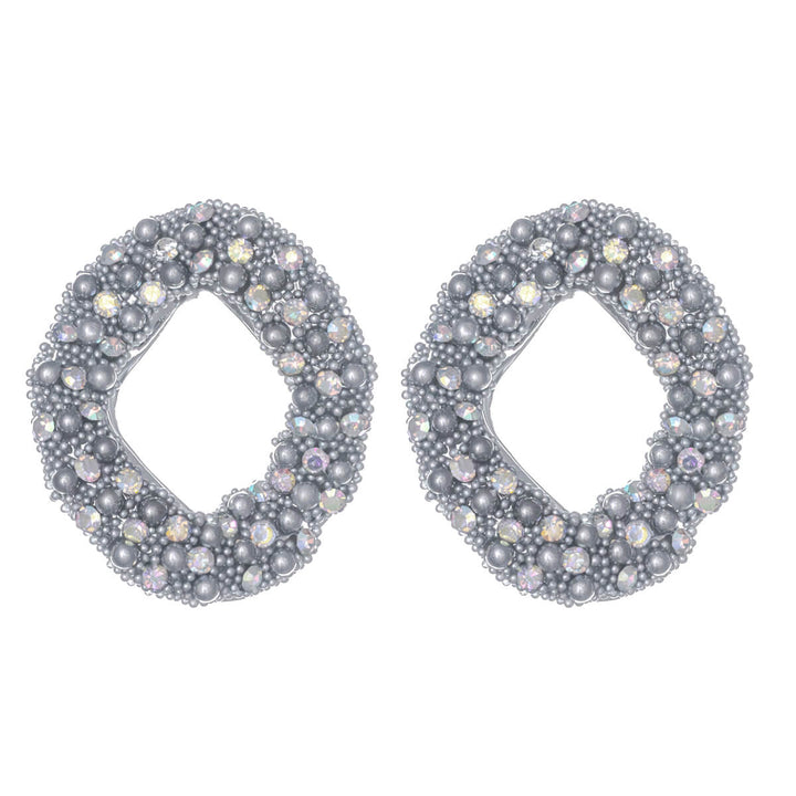 Sparkling oval earrings