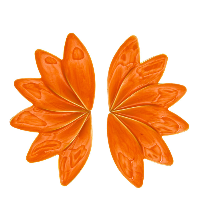 Colorful fan-shaped earrings – a striking design