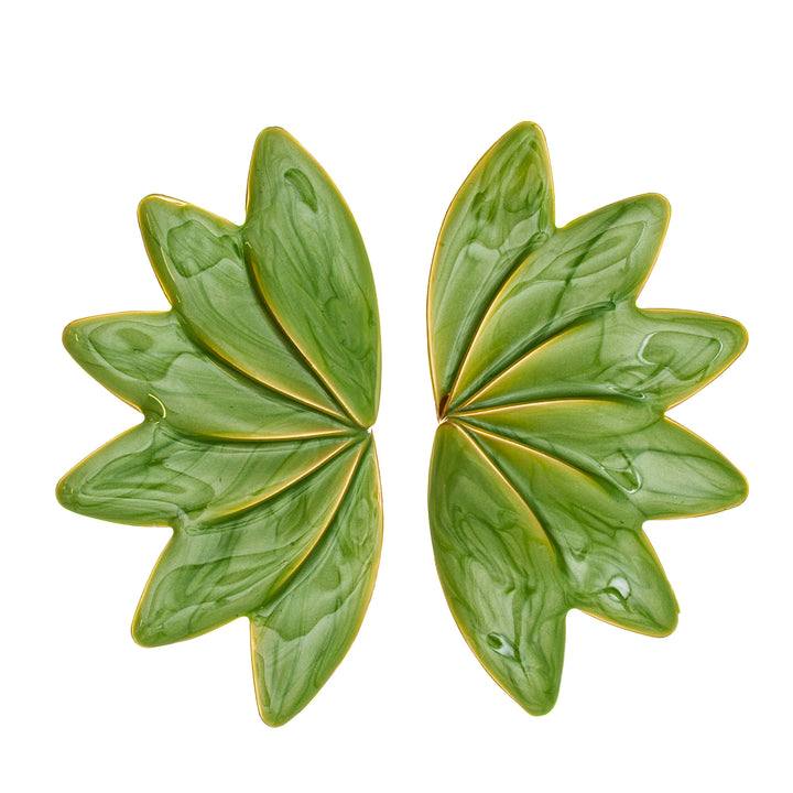Colorful fan-shaped earrings – a striking design