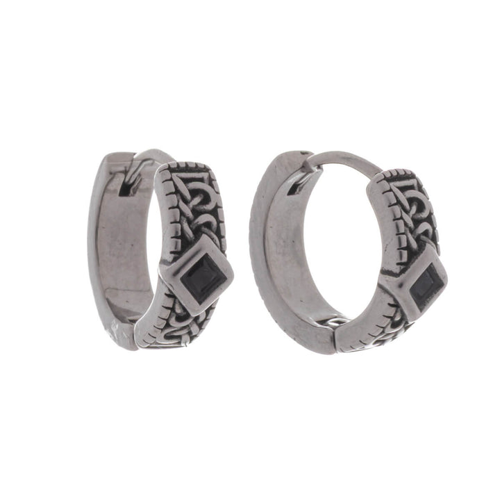 Patterned ear rings with black stone – surgical steel (316L)