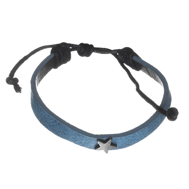 Adjustable bracelet with star charm