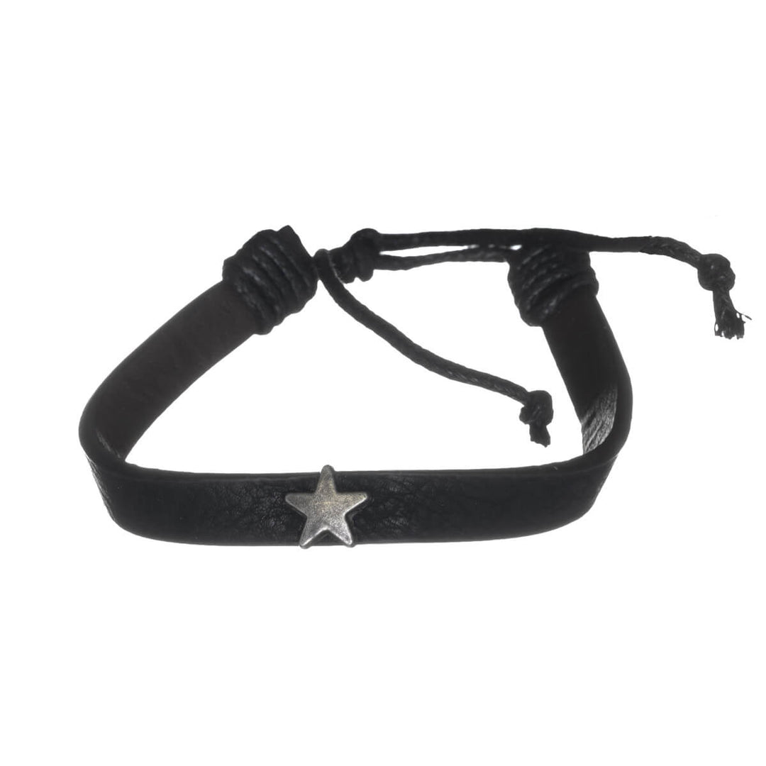 Adjustable bracelet with star charm