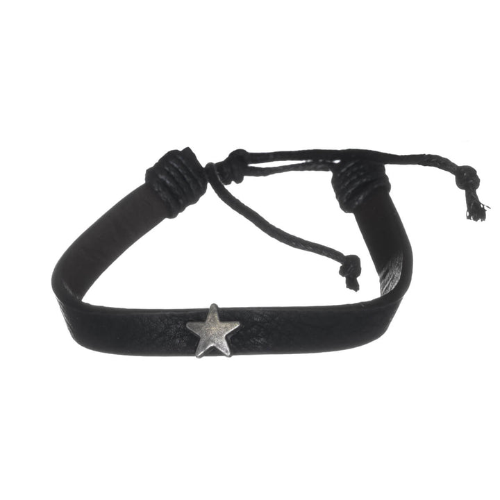 Adjustable bracelet with star charm