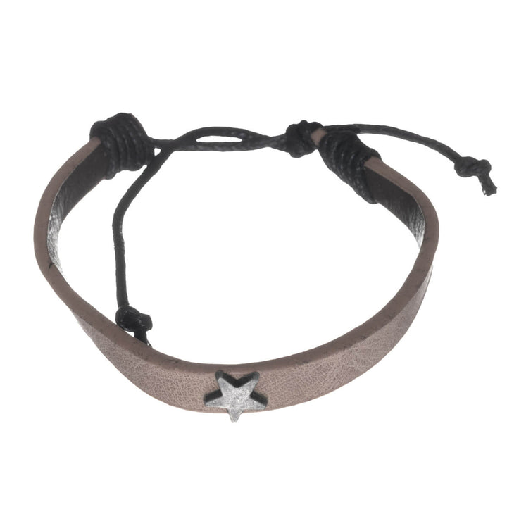Adjustable bracelet with star charm
