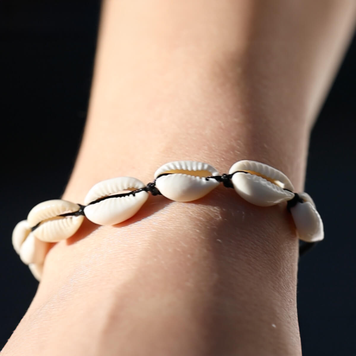 Clam bracelet