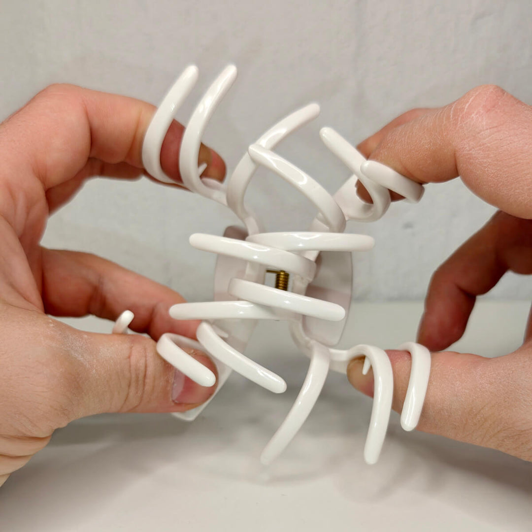 Flexible hair clip, plastic shark tooth, 10 cm