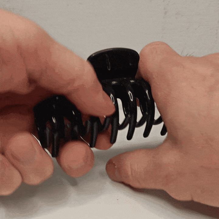 Round claw hair clip, flexible plastic shark tooth, 10.5 cm