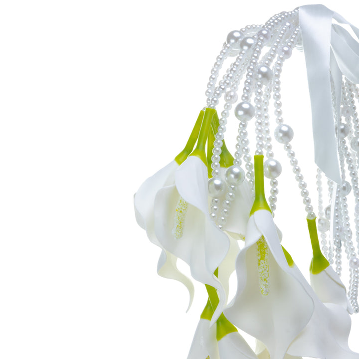 A bridal bouquet with a pearl arch – white artificial flowers