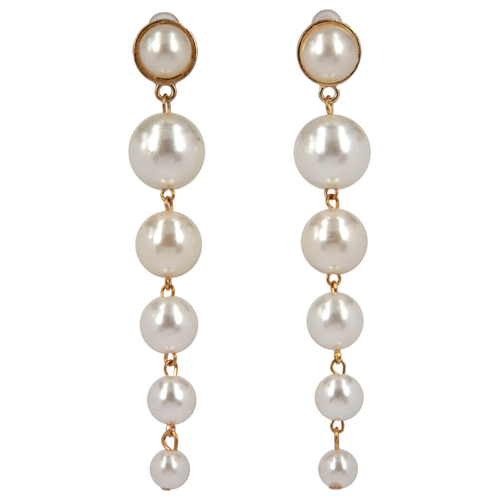 Pearl earrings hanging