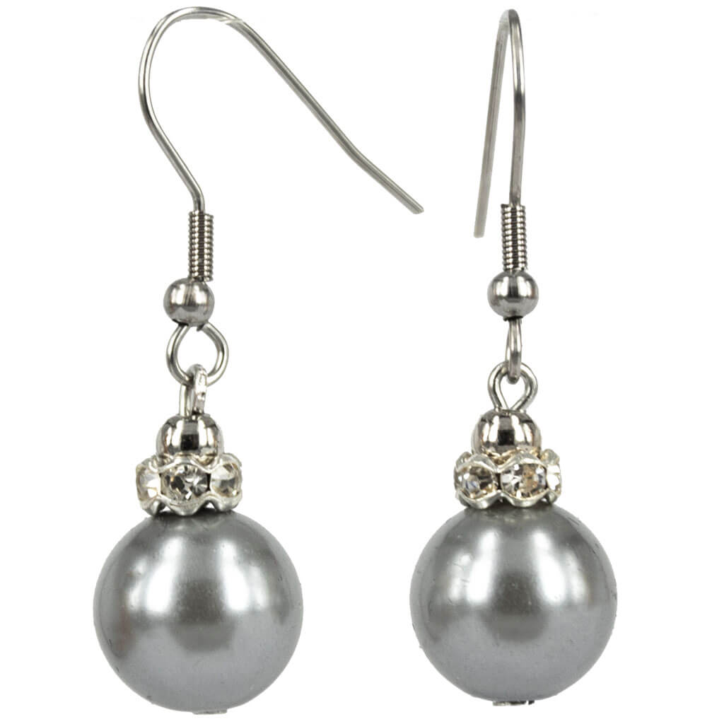 A pearl earrings with a glass of glass