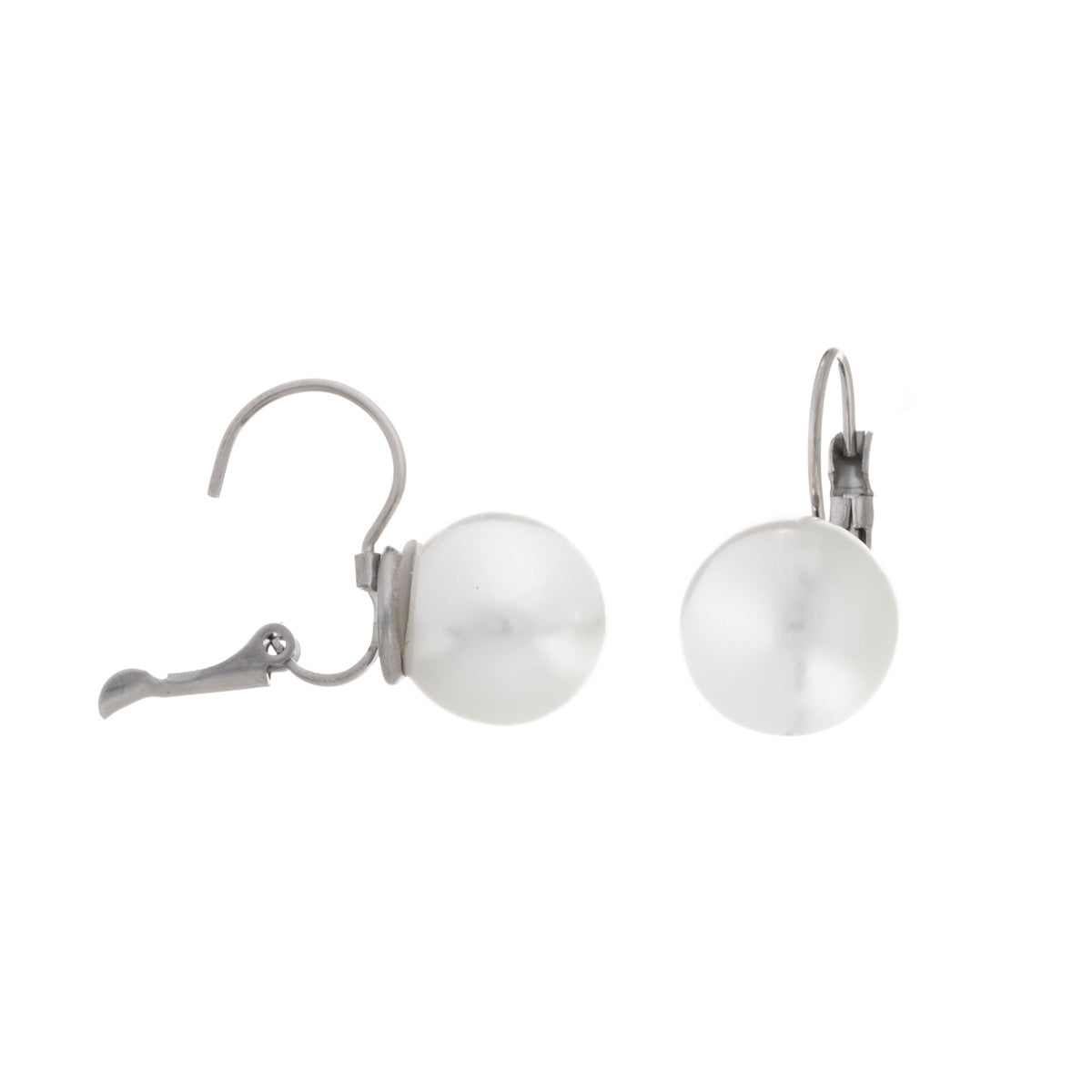 Hooked pearl earring (steel)