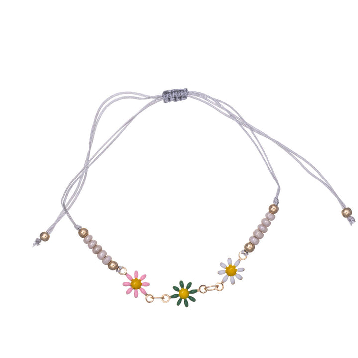 Adjustable daisy bracelet with beads