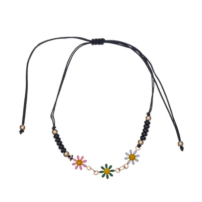 Adjustable daisy bracelet with beads