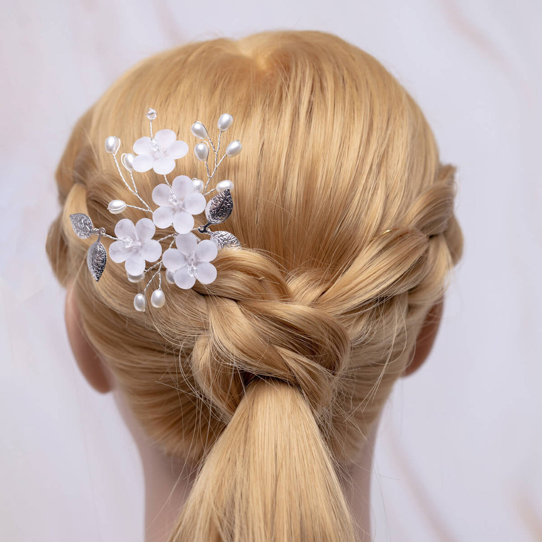 Graceful hairband with flowers and leaves pearl spiritless 1pc