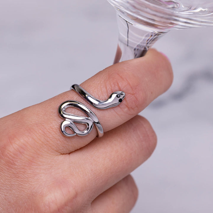Snake ring one size fits all steel ring (Steel 316L)