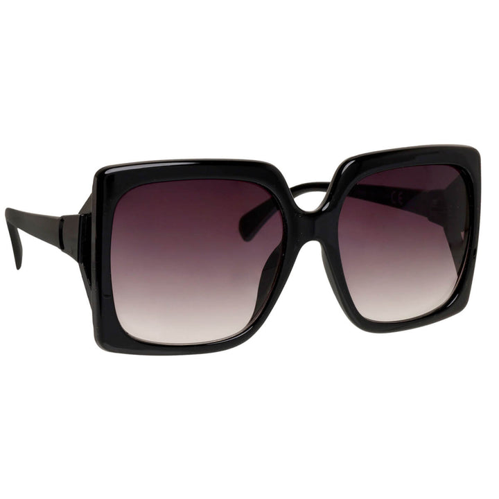 Impressive big square sunglasses